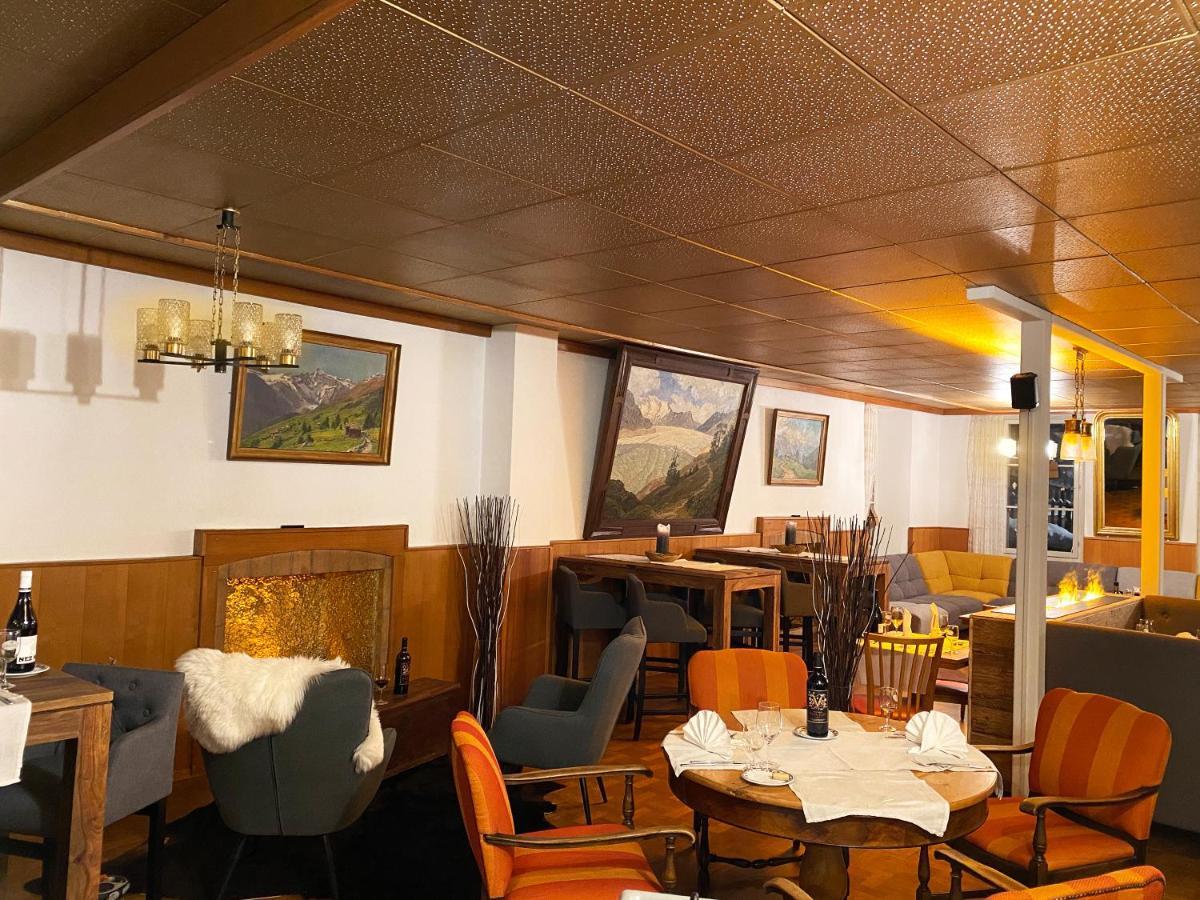 Le Vieux Hotel du Glacier et Poste Fiesch Extérieur photo